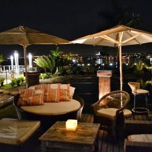 Flat Life Resort